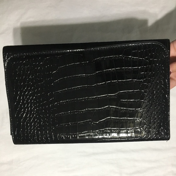 Black Crocodile Print Clutch - Picture 4 of 4